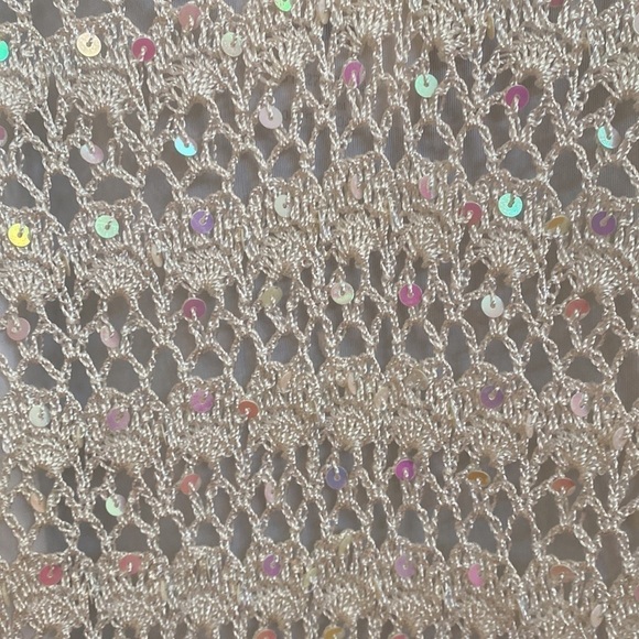 NWT Cool Attitudes Ivory knit top with adjustable straps and sequin throughout. - Picture 3 of 13